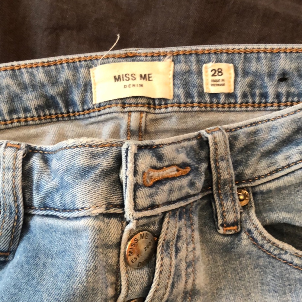 Jeans - Picture 2 of 6